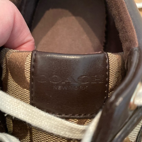 Coach Womens Sneakers w Signature Tan C Pattern w Brown Leather Trim / Size 9.5 - Picture 9 of 14